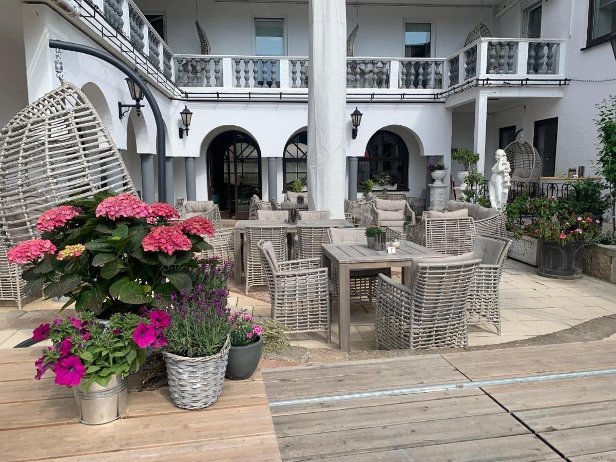 Boutiquehotel Goldhahn Bio Sport & Wellness Aalen Bagian luar foto