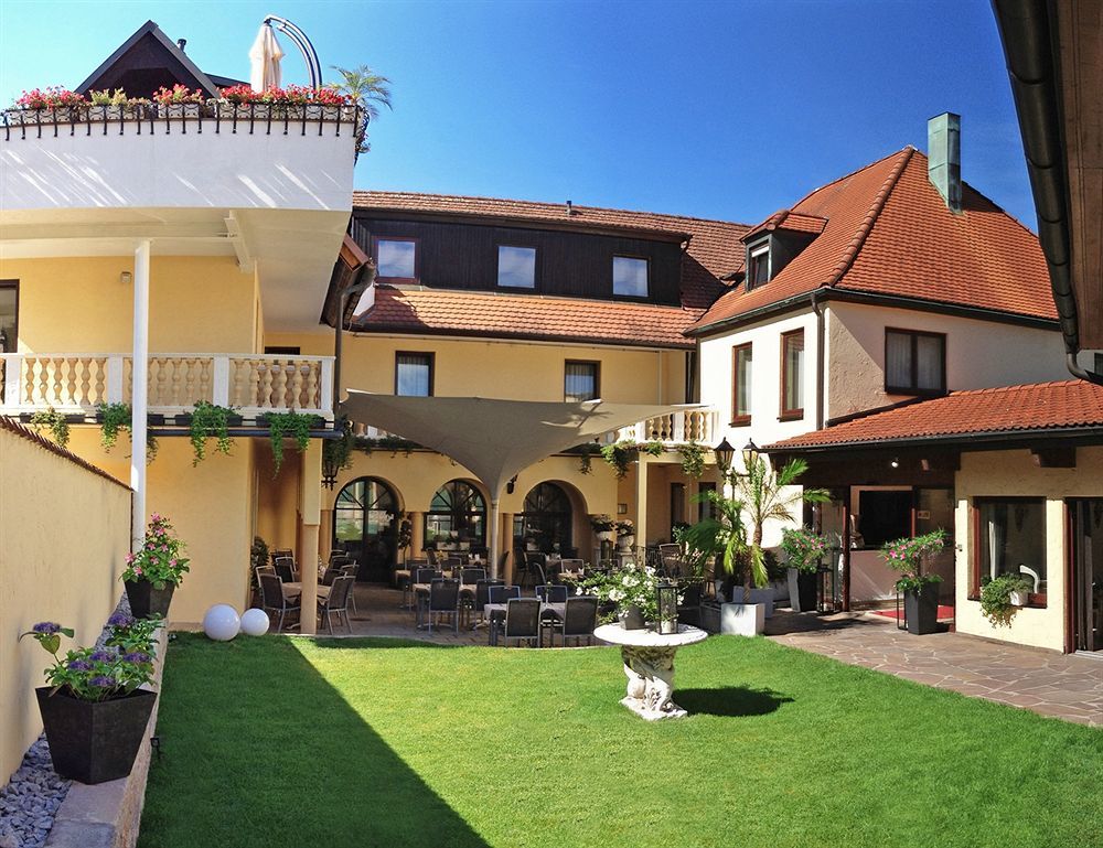 Boutiquehotel Goldhahn Bio Sport & Wellness Aalen Bagian luar foto