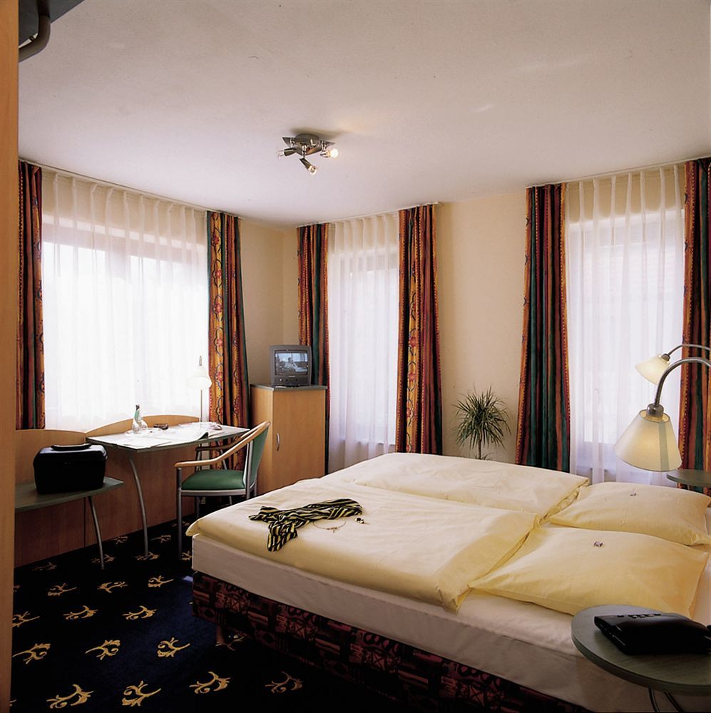 Boutiquehotel Goldhahn Bio Sport & Wellness Aalen Bagian luar foto