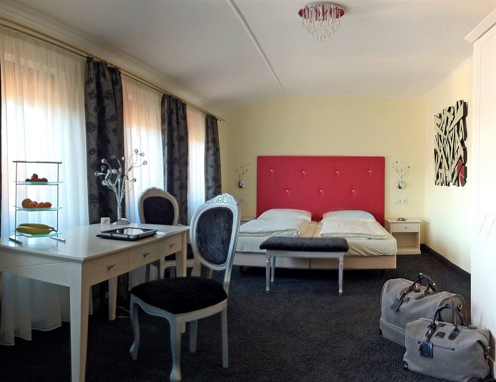 Boutiquehotel Goldhahn Bio Sport & Wellness Aalen Bagian luar foto