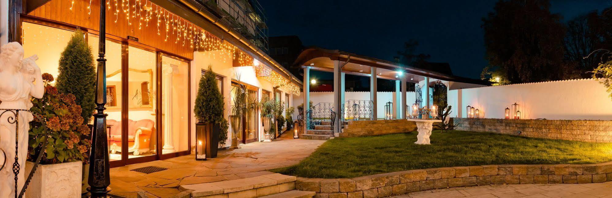 Boutiquehotel Goldhahn Bio Sport & Wellness Aalen Bagian luar foto