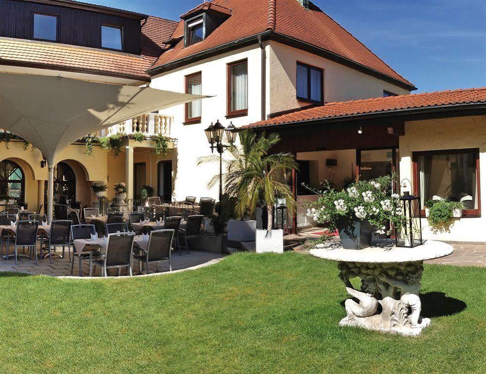 Boutiquehotel Goldhahn Bio Sport & Wellness Aalen Bagian luar foto